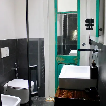 게스트하우스 Su Zampillu Boutique 4*