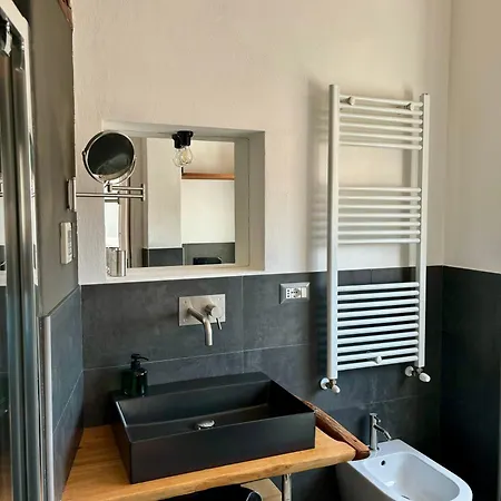 Su Zampillu Boutique